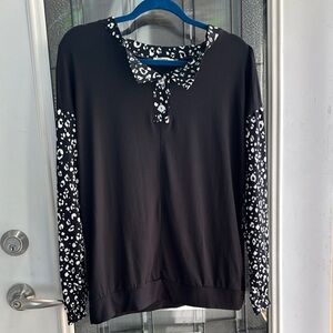 Black and White Tie Front Long Sleeve Blouse